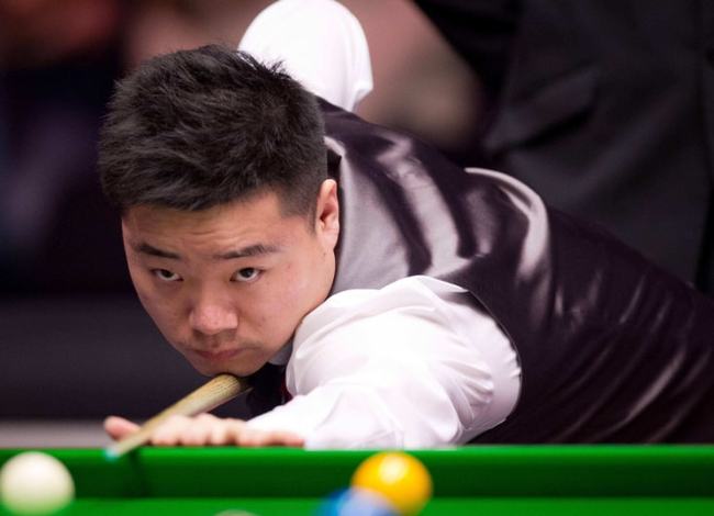 来自世界各 来自世界各