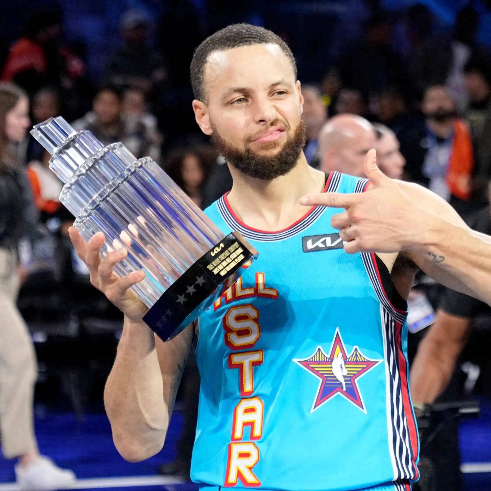 一边是纪律 一边是纪律